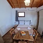 Small Paradise In Kamares 8 *
