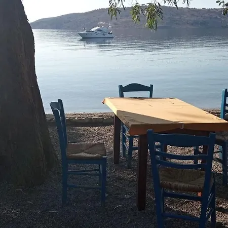 Small Paradise In Kamares 8 * Gythio