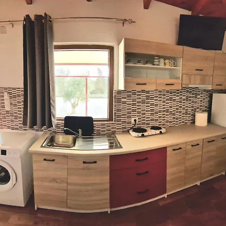 Small Paradise In Kamares 8