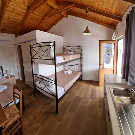 Small Paradise In Kamares 8 גיתיו